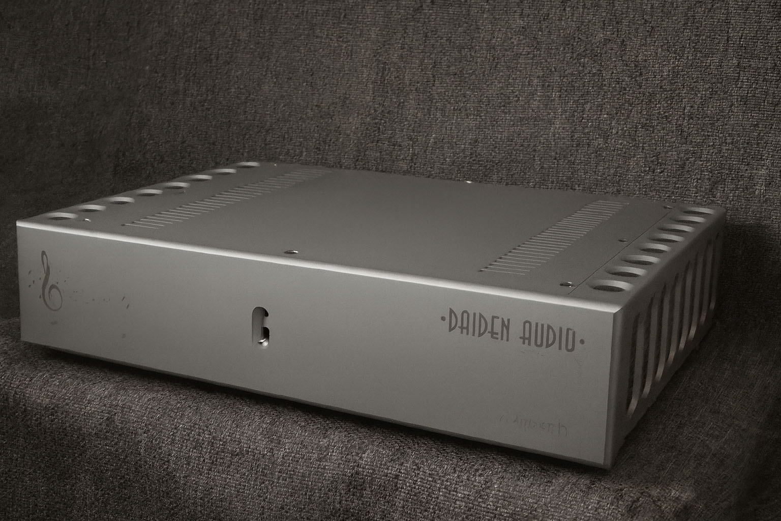 Daiden Audio Ar Marvailherezh amplifier